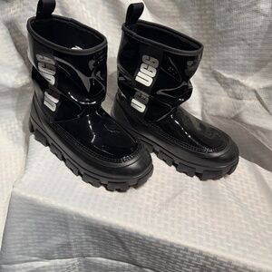 UGG Women’s Black Brellah Mini Boot, Waterproof in snow and rain